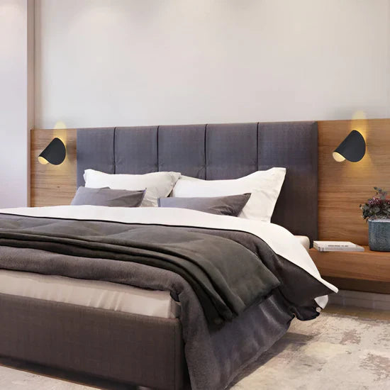 Tovra Rotating LED Wall Lamp
