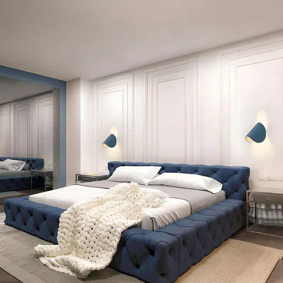 Tovra Rotating LED Wall Lamp