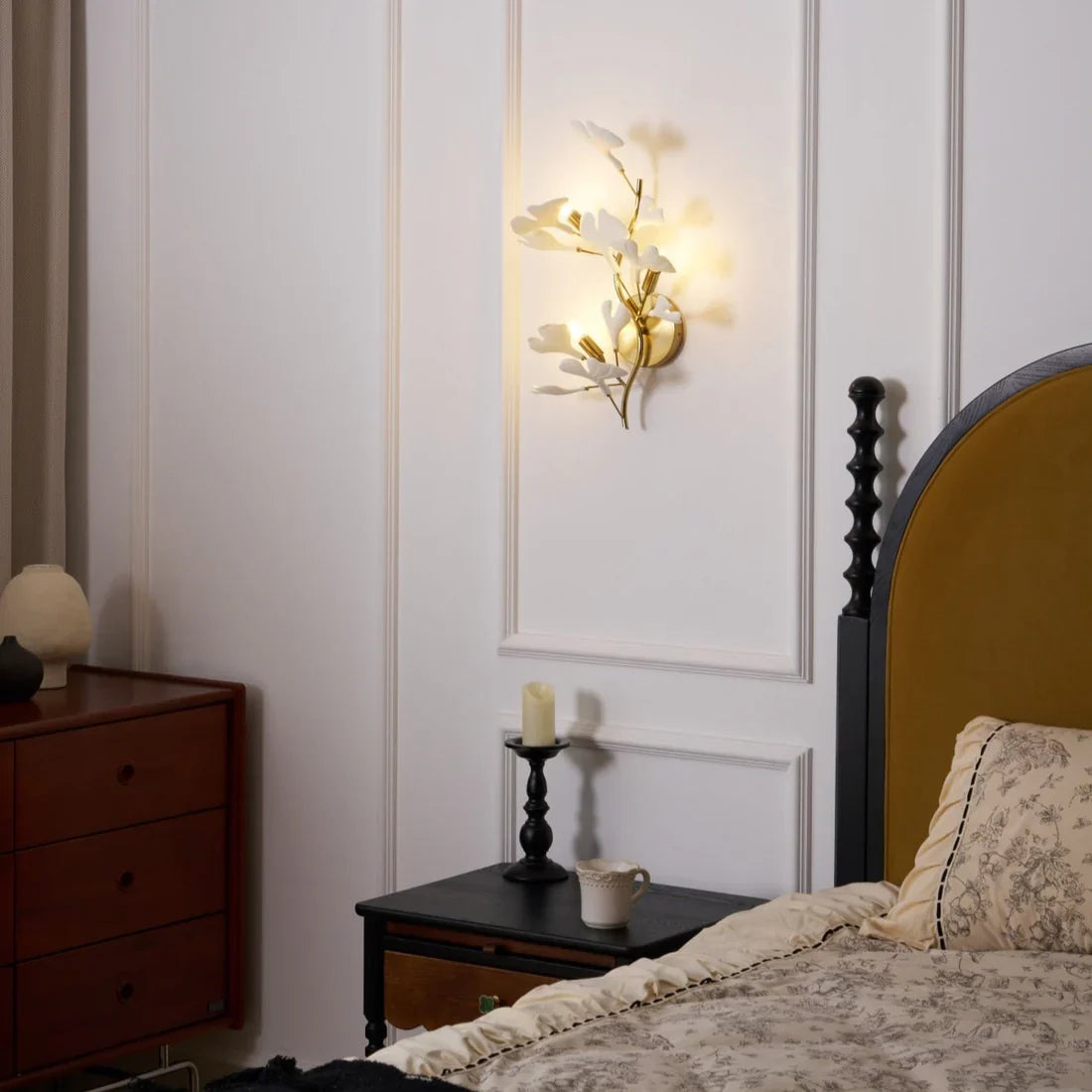 Caelia Ceramic Wall Lamp