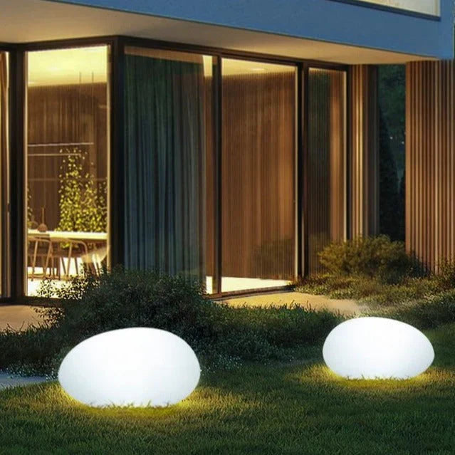 Cobblestone Solar Light