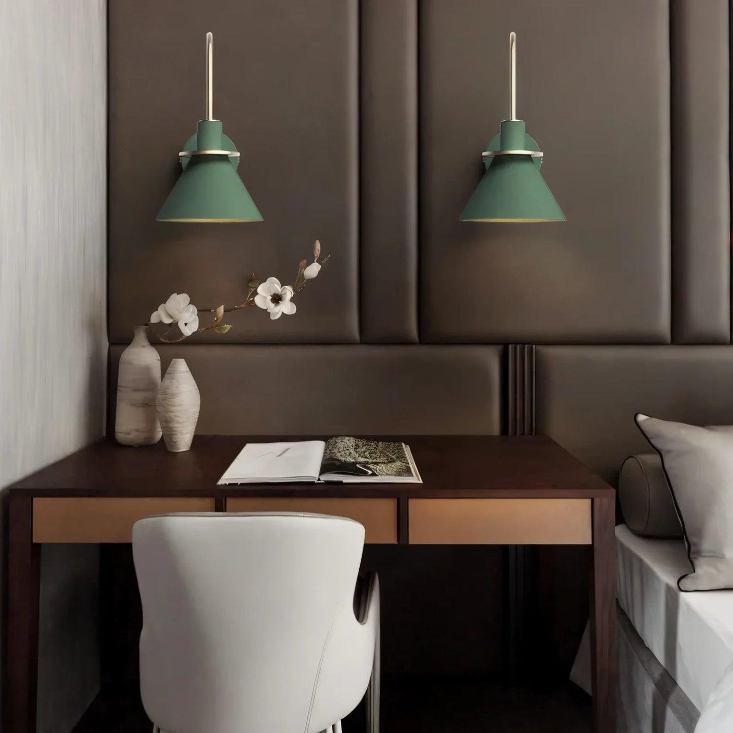 Zoralia Postmodern LED Wall Lamp with Trumpet-Shaped Design