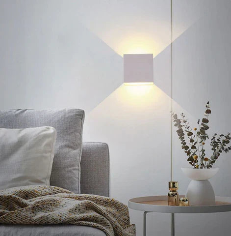 Elegant Wall Light