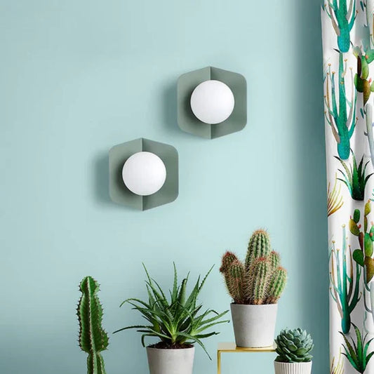 Nikos Macaron wall lamp