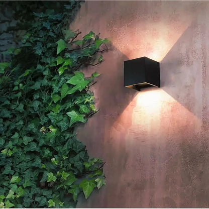 Tiveario Home™ Adjustable Wall Light