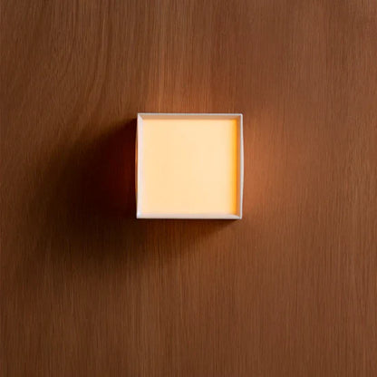 Nyxen Minimalist Indoor Wall Lamp