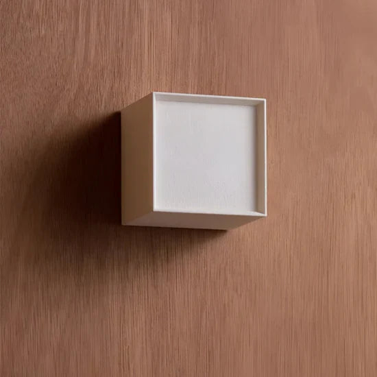 Nyxen Minimalist Indoor Wall Lamp