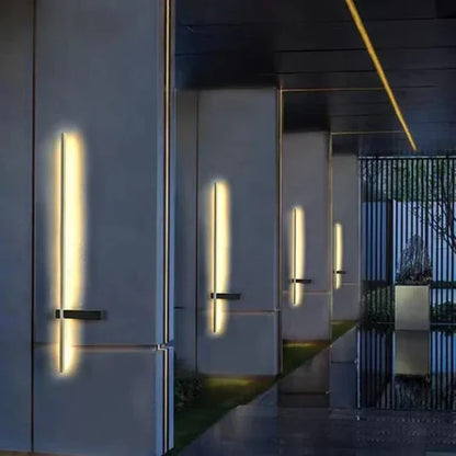 Dravona Modern Outdoor Wall Lamp