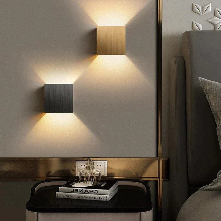 Elegant Wall Light