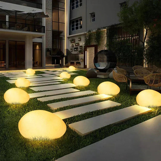 Cobblestone Solar Light