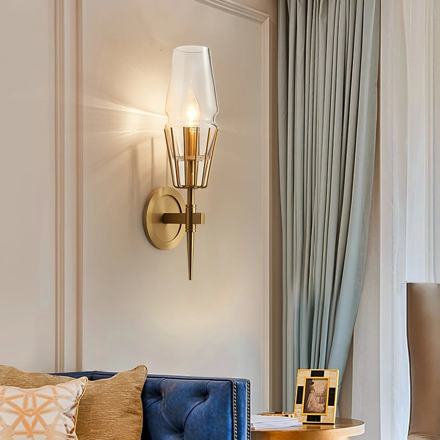 Orelia Vintage LED Wall Lamp in Castle Style of Copper and Glass