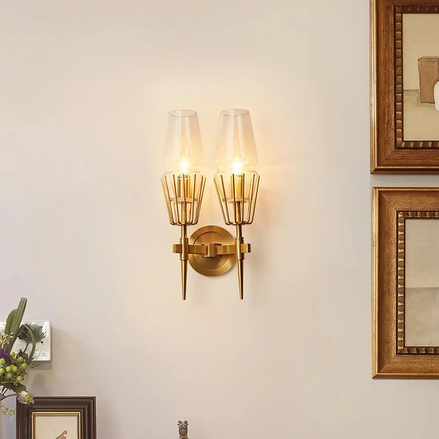 Orelia Vintage LED Wall Lamp in Castle Style of Copper and Glass