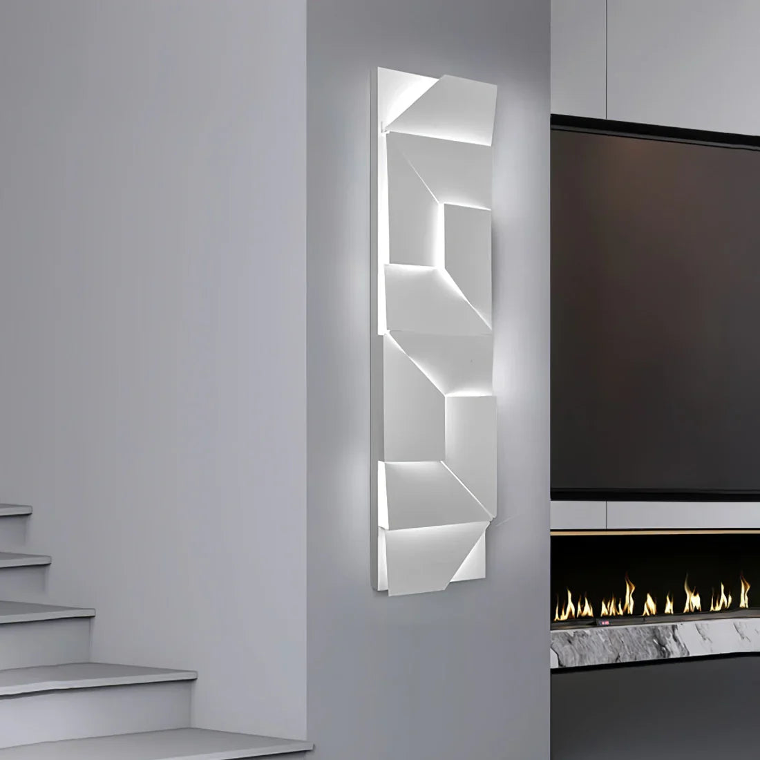 Isara Minimalist Aluminum Wall Lamp
