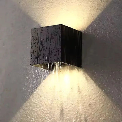 Tiveario Home™ Adjustable Wall Light