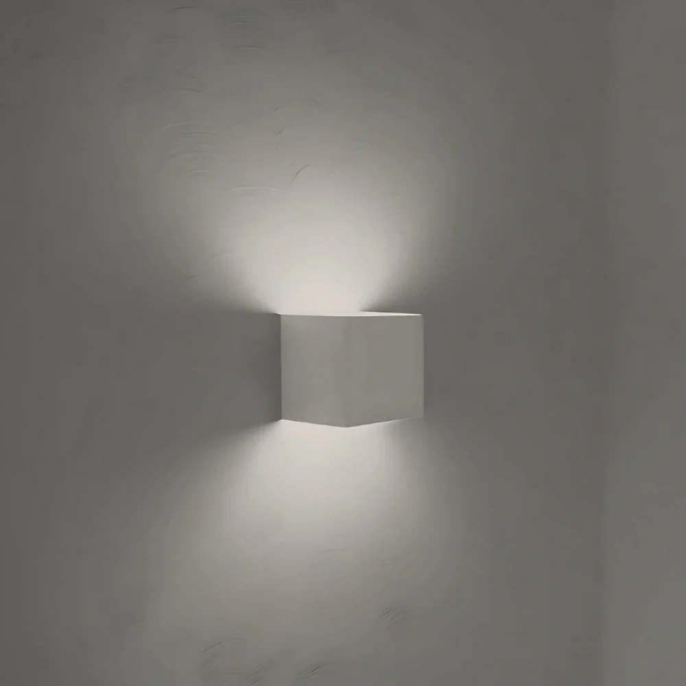 Tiveario Home™ Adjustable Wall Light