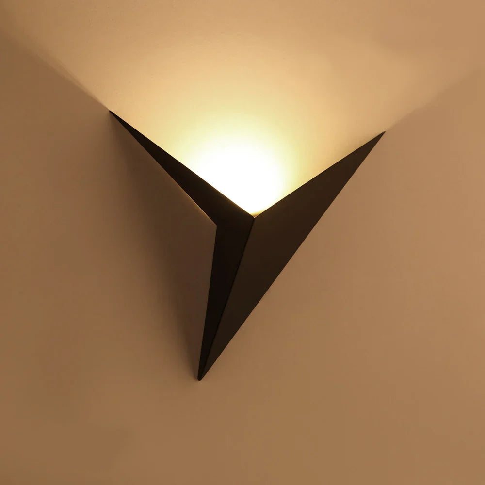 Trigon Wall Light